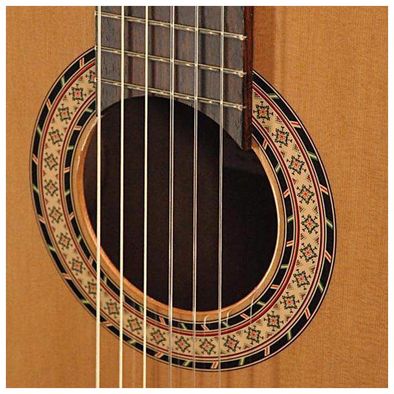 Compra CE-100-C Tapa de Cedro online | MusicSales