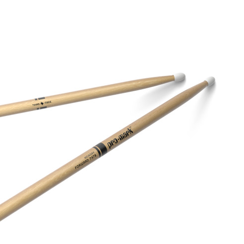 Baquetas Classic Forward 747B American Hickory Nylon TX747BN