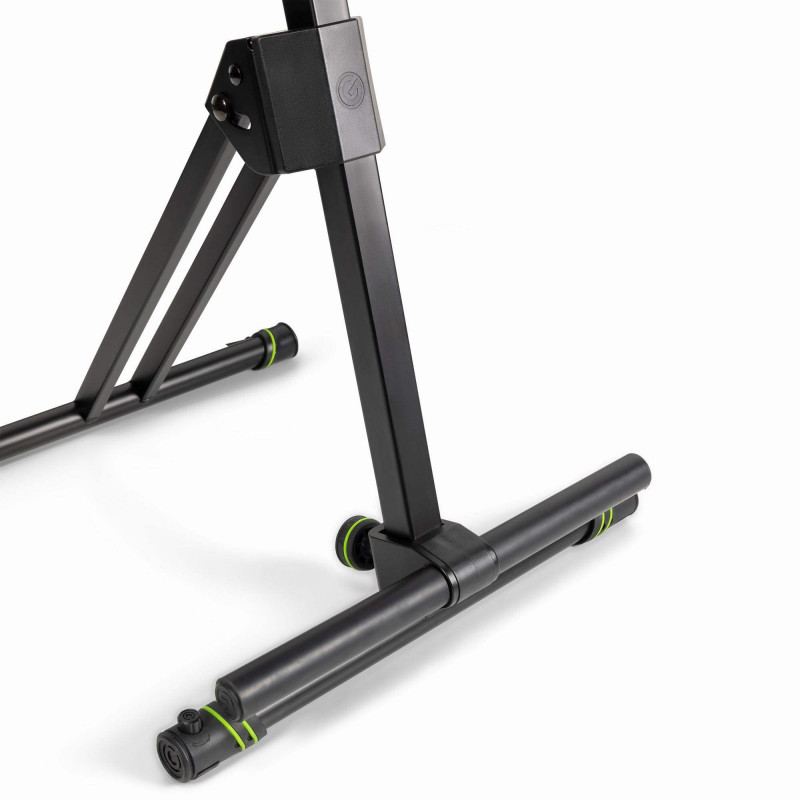 Sillín Gravity FM SEAT 1 con asiento ergonómico y reposapiés con altura ajustable. Opcional respaldo GFMBR1.