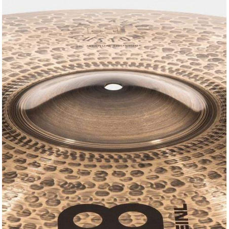 Plato Medium Thin Ride de 20" Meinl Pure Alloy Custom, abarca un amplio rango dinámico y un espectro tonal completo.