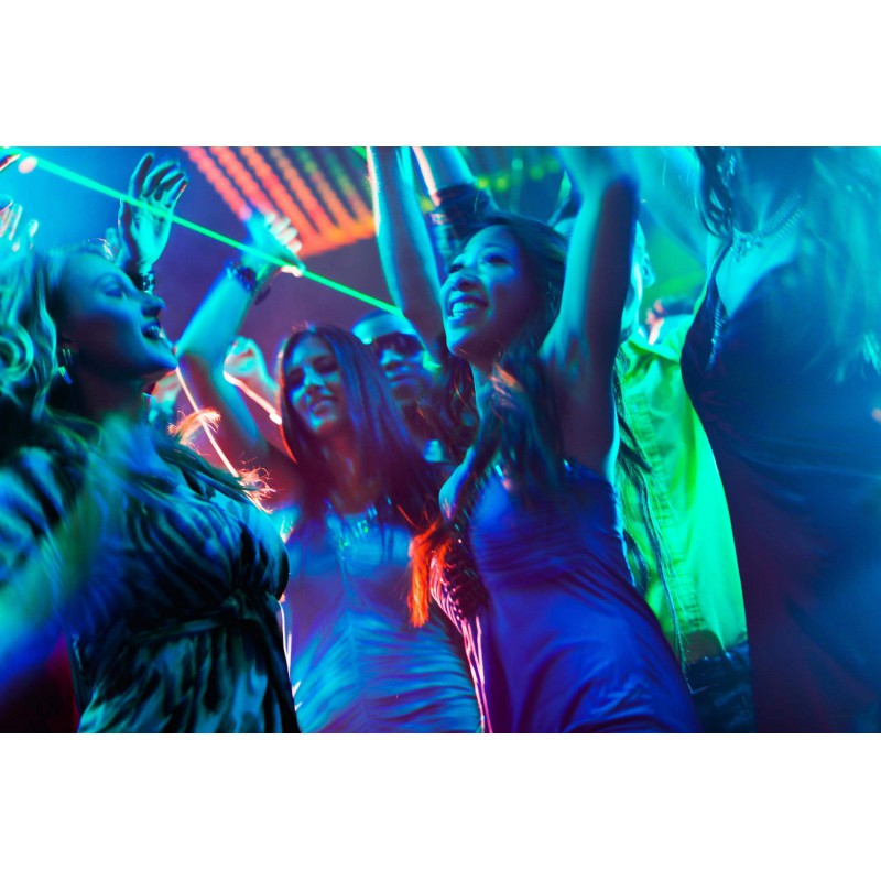BeamZ Conjunto de 4 mini LED estroboscopios RYBW, Cada strobo produce un color; rojo, amarillo, azul y blanco.