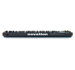 NOVATION SUMMIT Sintetizador Polifónico 2
