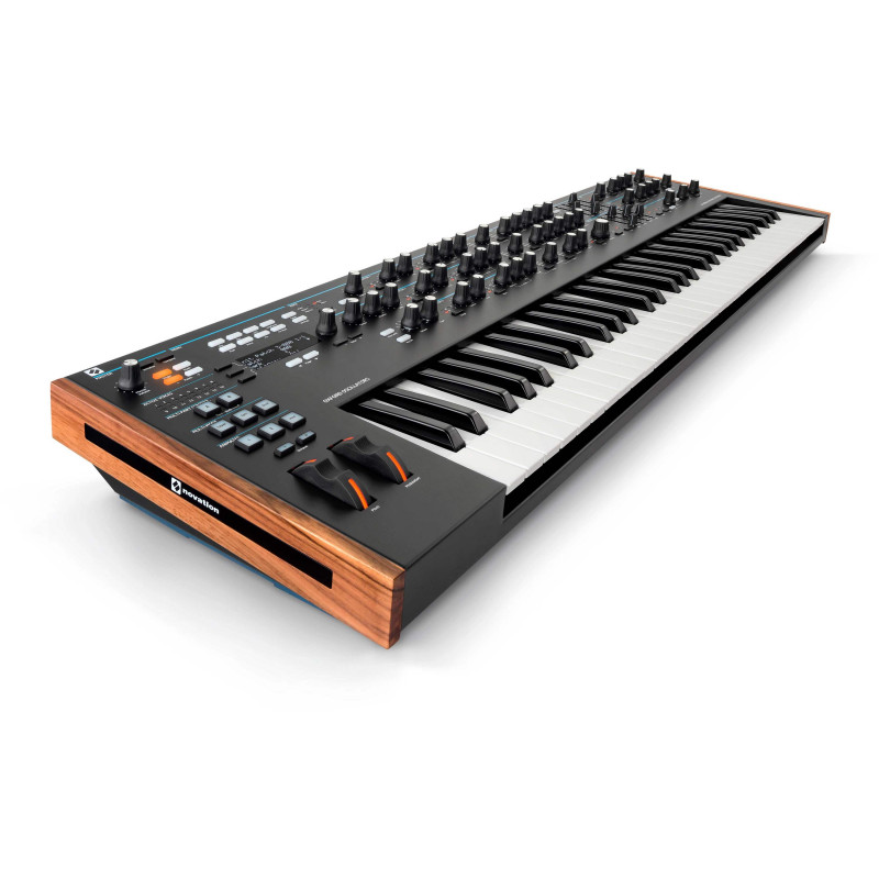 NOVATION SUMMIT Sintetizador Polifónico
