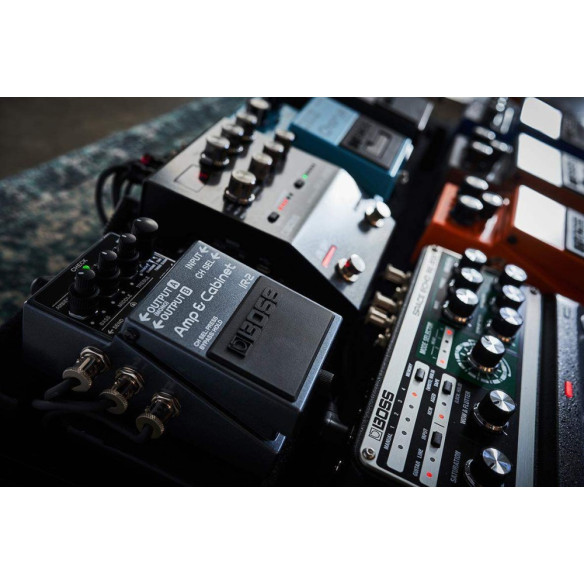 IR-2 Pedal Amp  Cabinet