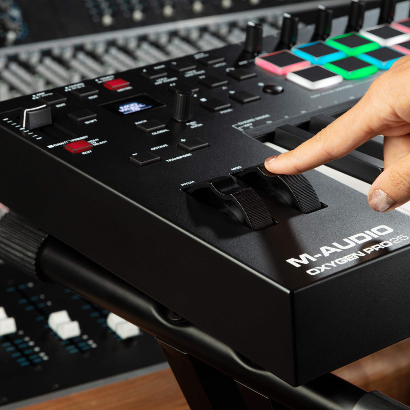 Compra Oxygen Pro 25 online | MusicSales