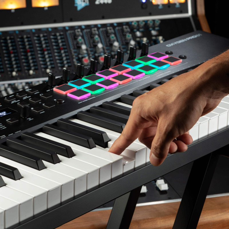 Compra Oxygen Pro 61 online | MusicSales