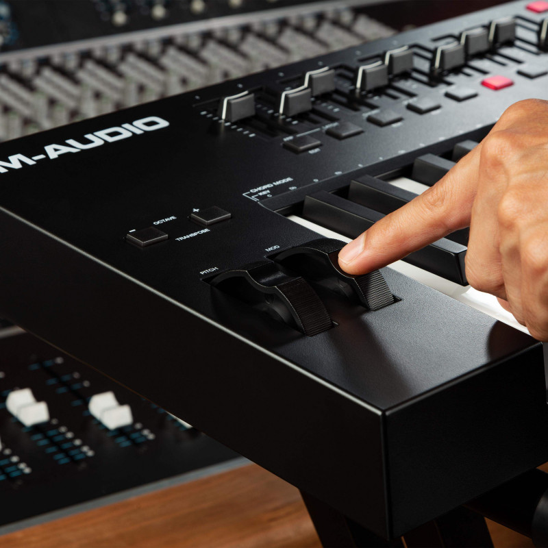 Compra Oxygen Pro 61 online | MusicSales