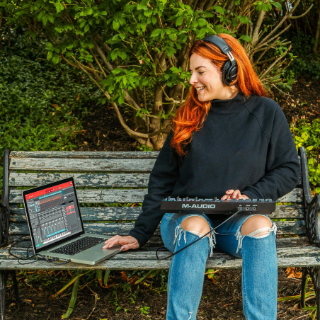 Compra Oxygen Pro Mini online | MusicSales Compra Oxygen Pro Mini online | MusicSales