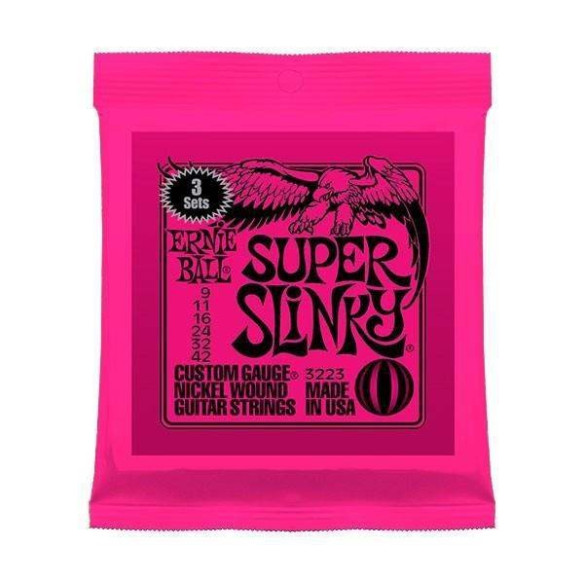 Compra 3223 Tripack Super Light Slinky Nickel Wound 9-42 online | MusicSales Compra 3223 Tripack Super Light Slinky Nickel Wound 9-42 online | MusicSales