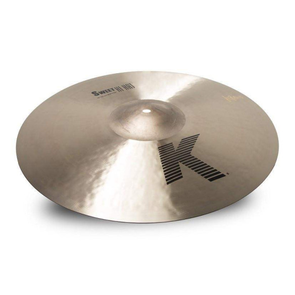 Hi-hat 16" Zildjian K Sweet Collection, sonido oscuro con cuerpo y proyección, y un chick marcado. Hi-hat 16" Zildjian K Sweet Collection, sonido oscuro con cuerpo y proyección, y un chick marcado.
