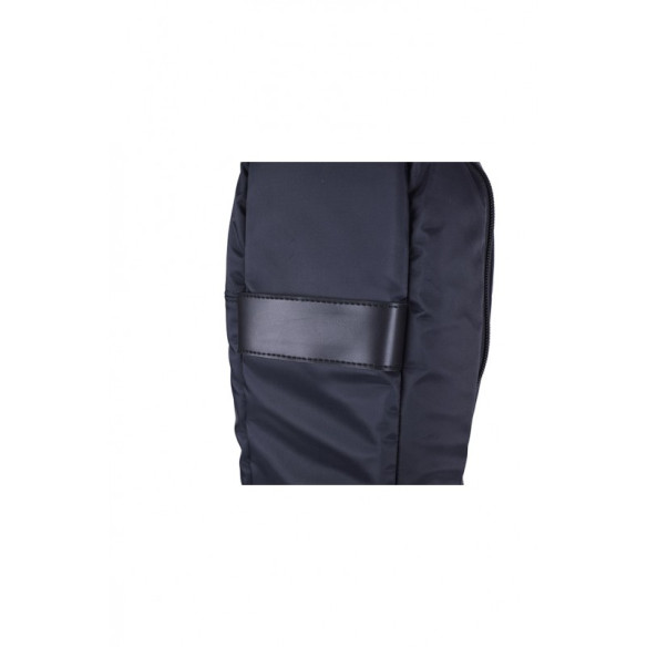 Funda para Contrabajo 3/4 Bam Perfomance PERF1101S en color Negro, funda impermeable, ligera y con un gran acolchado.