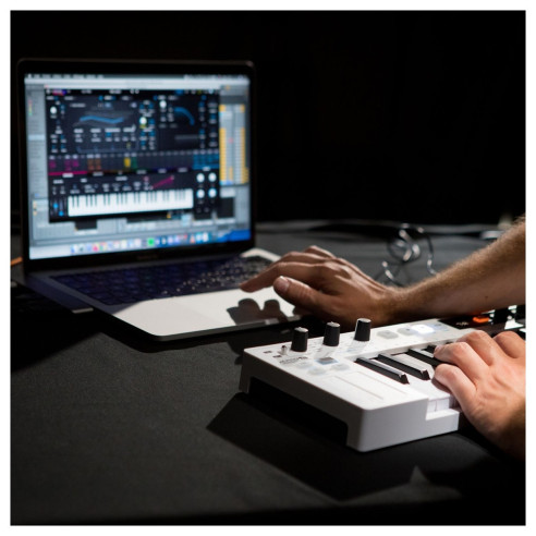 ARTURIA KEYSTEP 37 Teclado Controlador 37 Teclas