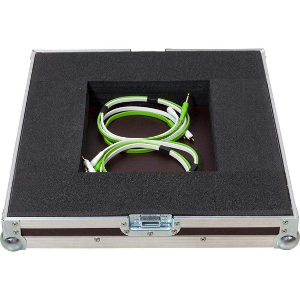 Maleta profesional, fabricada en España, especialmente diseñada para tu mezclador de directo Yamaha  MG20/16XU.