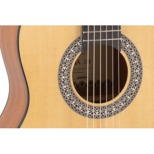 ADMIRA ALBA 3/4 Guitarra Clásica Cadete Satinada