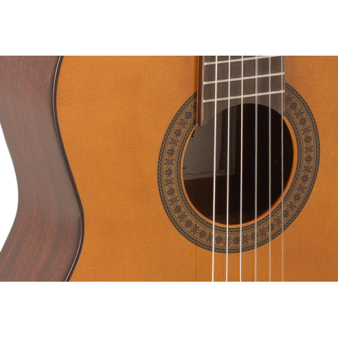 Admira Juanita 4/4 Guitarra Clásica Estudio