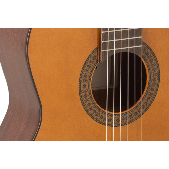 Admira Juanita 4/4 Guitarra Clásica Estudio