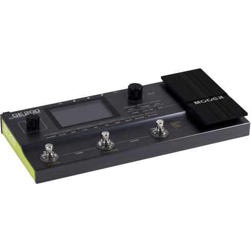 Pedalera multiefectos para guitarra Mooer GE200 con 55 tipos de amplificación, 26 tipos de pantalla y 70 efectos.
