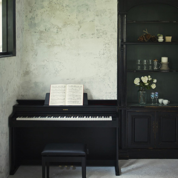 Compra Celviano AP-470 BK Negro online | MusicSales