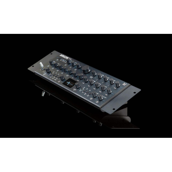 Sintetizador polifónico en formato módulo con 8 voces de polifonía y 120 tablas de onda Modal Electronics Argon 8M.