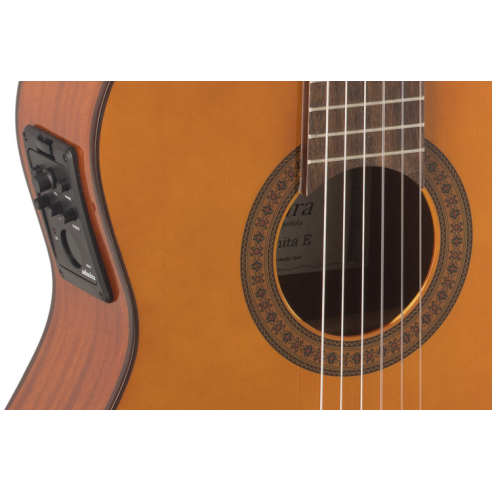 Admira Juanita E Guitarra Clásica Electrificada EQ6