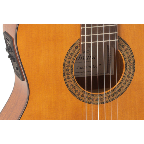 Admira Juanita EC Guitarra Clásica Electrificada Cutaway EQ6