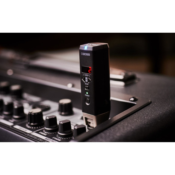 Micro inalámbrico sin configuración Boss WL-30XLR para convertir tu micro dinámico en inalámbrico. Micro inalámbrico sin configuración Boss WL-30XLR para convertir tu micro dinámico en inalámbrico.