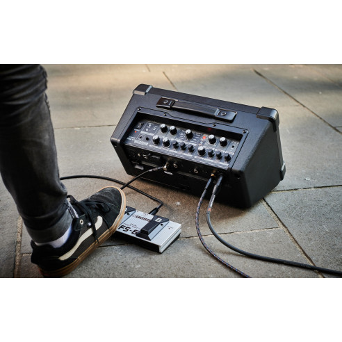Boss CUBE STREET II BLACK Amplificador Portatil