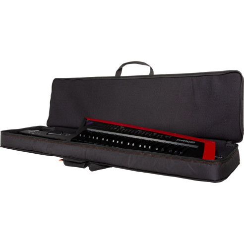 Funda Roland CB-BAX diseñada para el Roland AX-Edge Keytar, de nylon negro e interior de microfibra.