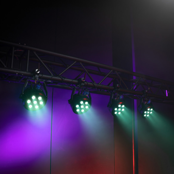 Cameo ROOT PAR 6 WH SET 1 4 Unidades ROOT PAR 6  Control Remoto.