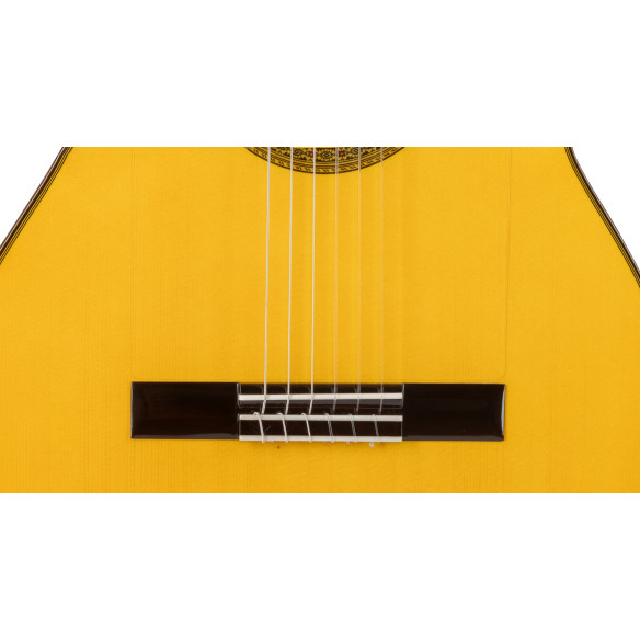 Admira BULERÍA CUTAWAY FISHMAN Guitarra Flamenco