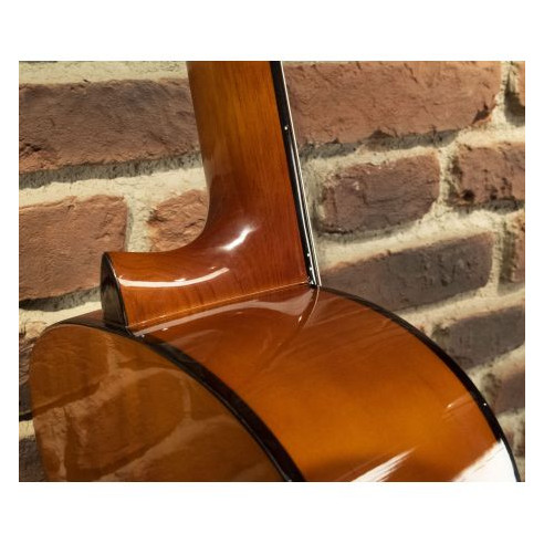 Compra Guitarra Clásica QGC-20 online | MusicSales