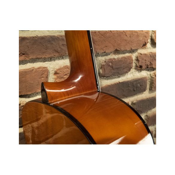 Compra Guitarra Clásica QGC-20 online | MusicSales