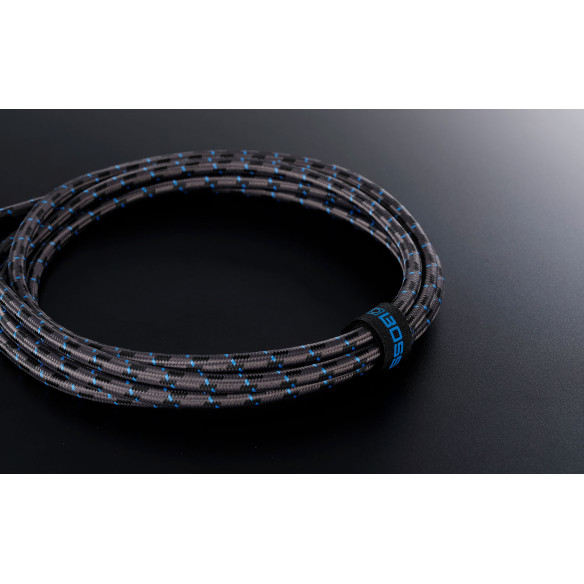 Cable de instrumento BOSS, Conectores de 1/4 de pulgada, Contactos bañados en oro. Cable de instrumento BOSS, Conectores de 1/4 de pulgada, Contactos bañados en oro.