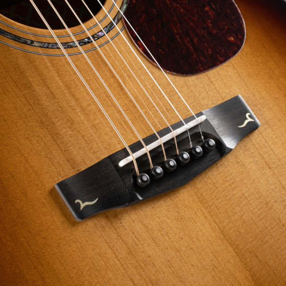 Compra Gold-D8 Light Burst online | MusicSales