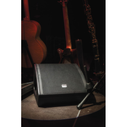 Compra M10 online | MusicSales