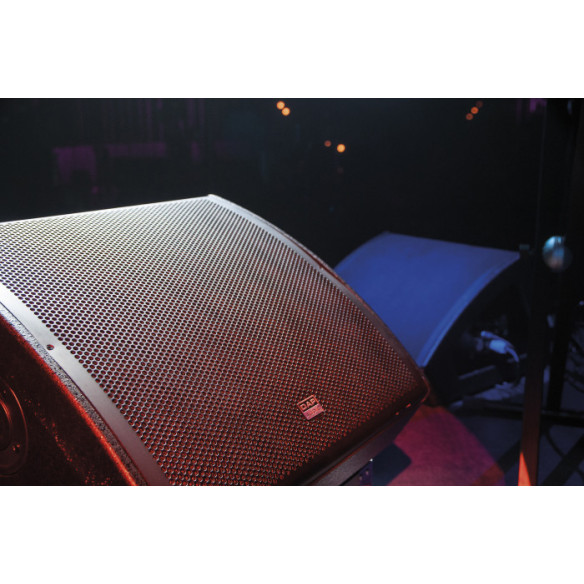 DAP AUDIO M15 . Monitor activo de 15" biamplificado de 415 W RMS. Bi-Amplificado. DAP AUDIO M15 . Monitor activo de 15" biamplificado de 415 W RMS. Bi-Amplificado.
