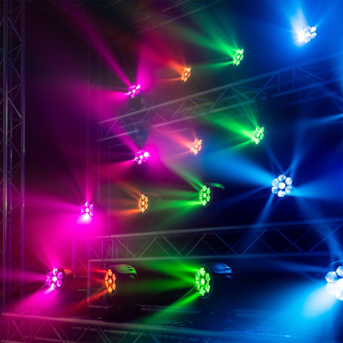 BeamZ MHL760 LED BEE EYE Cabeza Móvil con Zoom