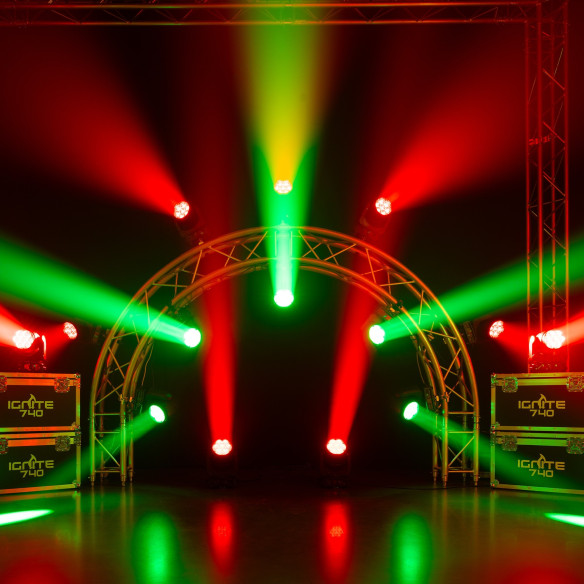 IGNITE740 LED Cabeza Móvil Wash con Zoom ,7x 40W 4-en-1 LED RGBW