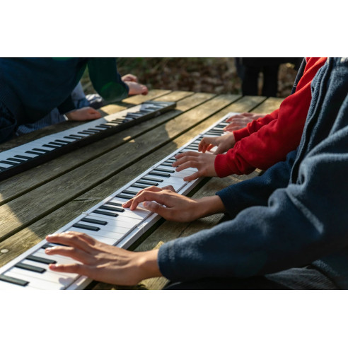 Carry On Piano 88 Touch White Piano Plegable 88T con funda
