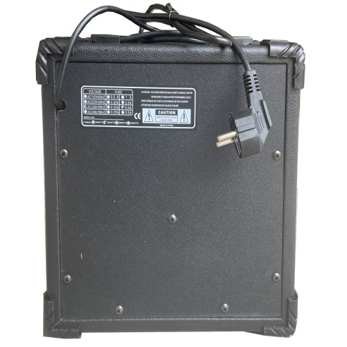 EK B15 Amplificador bajo eléctrico 15W