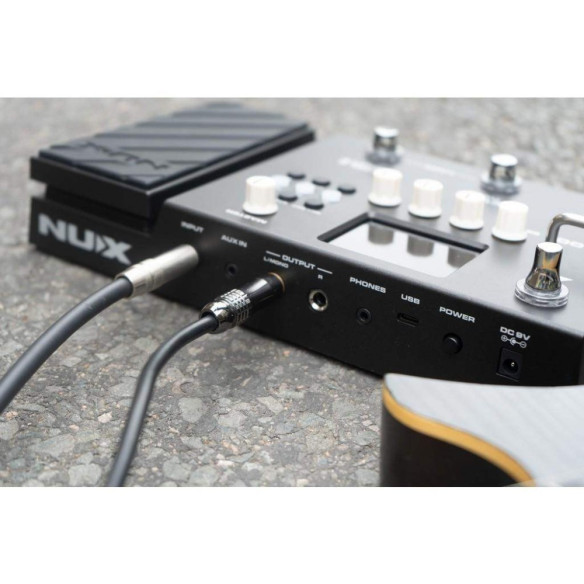 Nux MG400 Pedalera Efectos para Guitarra y Bajo