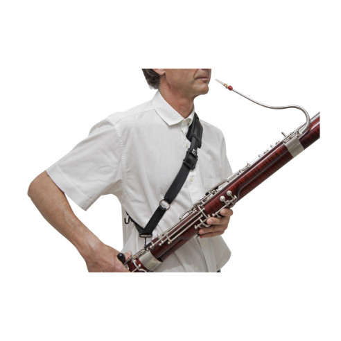 Cordón Fagot BG B02 tipo bandolera, en nylon, acolchado, con hombrera y 2 ganchos metálicos.