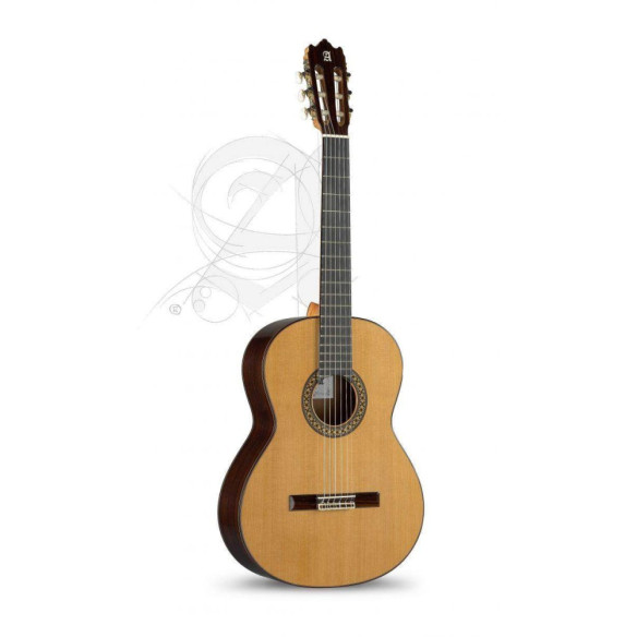comprar Guitarra Clásica 4P A de la serie Conservatorio con tapa de abeto macizo y aros y fondo de Palosanto de India.