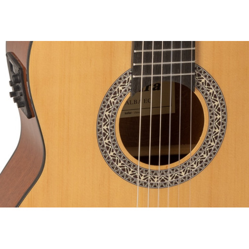 Admira ALBA 4/4 Guitarra Clásica Electrificada Cutaway