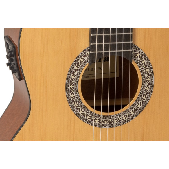 Admira ALBA 4/4 Guitarra Clásica Electrificada Cutaway Admira ALBA 4/4 Guitarra Clásica Electrificada Cutaway