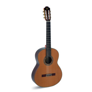 Admira A15 Guitarra Clásica Artesanía