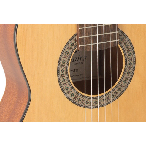 Admira Fiesta Guitarra Clásica Viaje