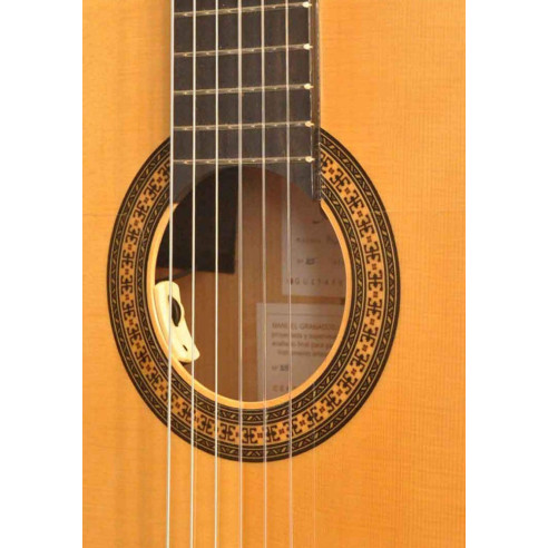 Compra Primera Negra-E online | MusicSales