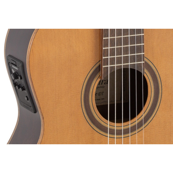 Admira Irene EF Guitarra Clásica Conservatorio Electrificada Fishman
