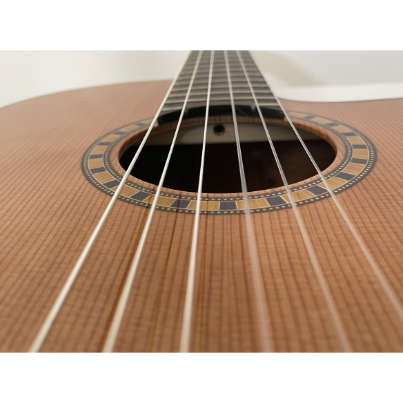 Admira CROSSOVER Guitarra Clásica Electrificada